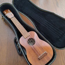  Good condition Ukulele RON YASUDA