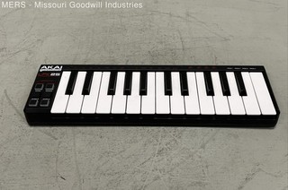 Akai Professional LPK25 25 Key USB MIDI Laptop Keyboard Controller Black