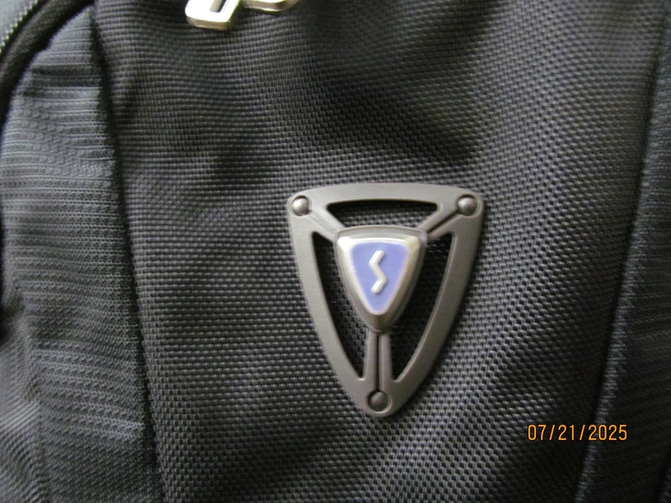 Speedair by Sumdex 黑色尼龙衬垫笔记本电脑部分和手提手柄 18" L — 第 2/4 张图片