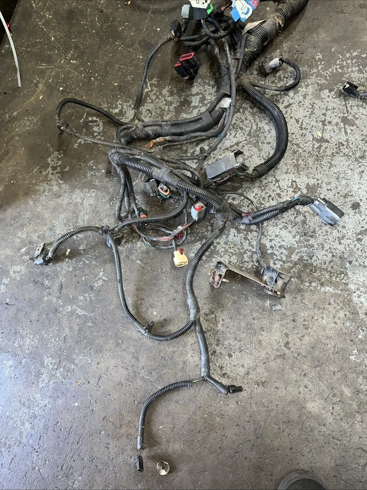 Chrysler 300c 5.7L Hemi V8 Gasolina Motor RHD BAY Cableado Telar Arnés Foto 2 de 4