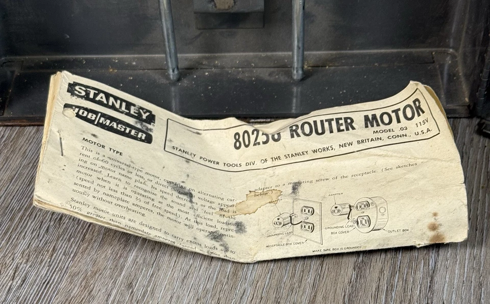 复古 Stanley 美国路由器 80258 电机 82902 底座和 82907 指南带商店工具箱 — 第 4/4 张图片