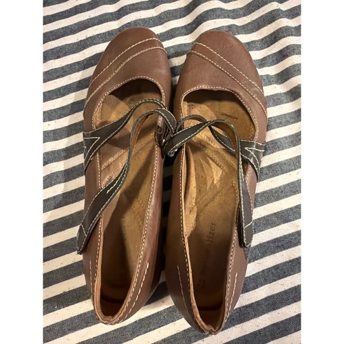 Naturalizer Nelson Brown Leather Mary Jane Flats Contrast Stitch 8.5M Low Wedge