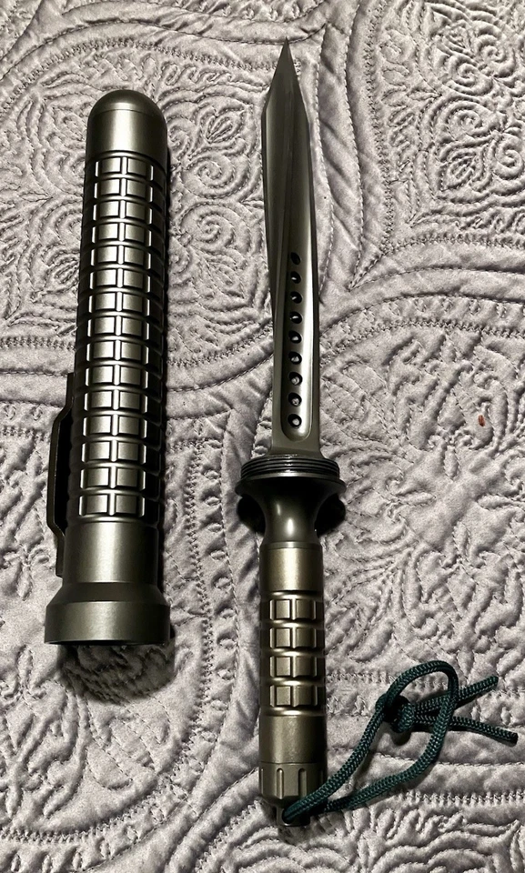 JAGDKOMMANDO KNIFE SPECIAL FORCES TRI DAGGER TRI EDGE TRI BLADED TWISTED KNIFE - Image 3 of 4