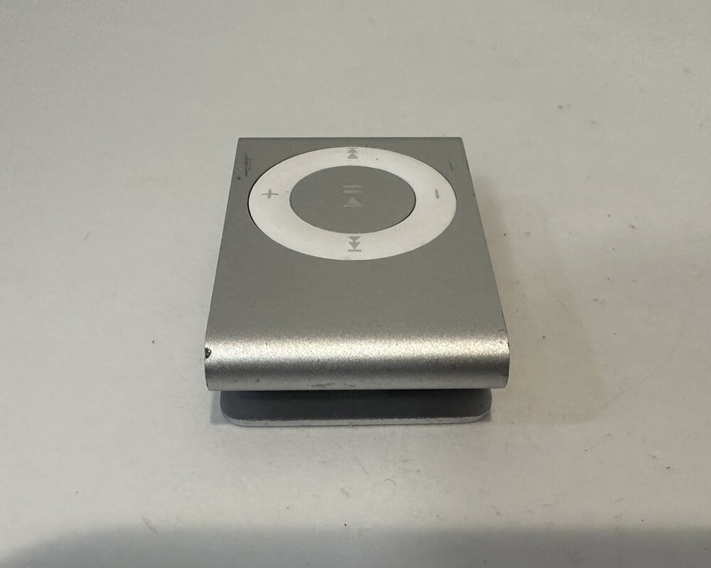 ミュージック iPods 2generation Apple iPod shuffle 2nd Generation Silver (1 GB) Works Great