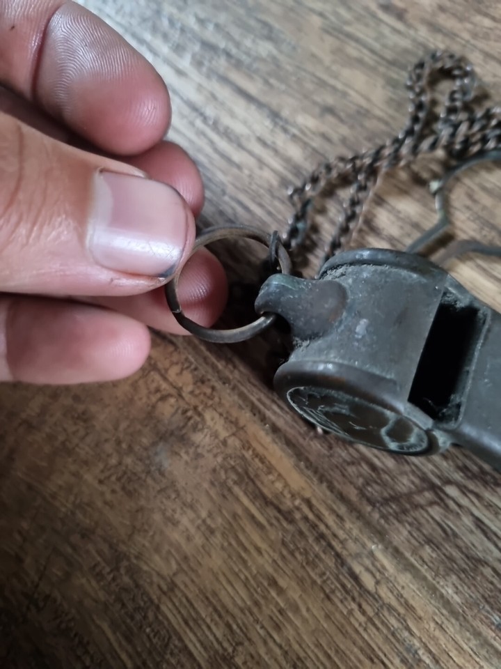 VINTAGE THE ACME THUNDERER WHISTLE Dog Design Antique Rare Made In