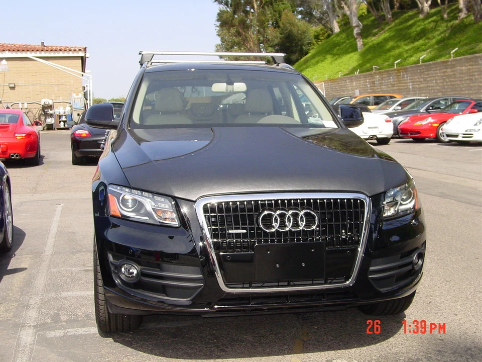 Máscara de sujetador Colgan personalizada estilo T para Audi Q5 2009 2010 2011 2012 Foto 2 de 2