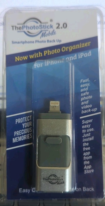 ThePhotoStick® Mobile 2.0 for iPhone and iPad (32GB)