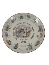 Vintage Beatrix Potter Mrs. Tiggy-Winkle Happy Birthday Plate Wedgwood 1982 Red