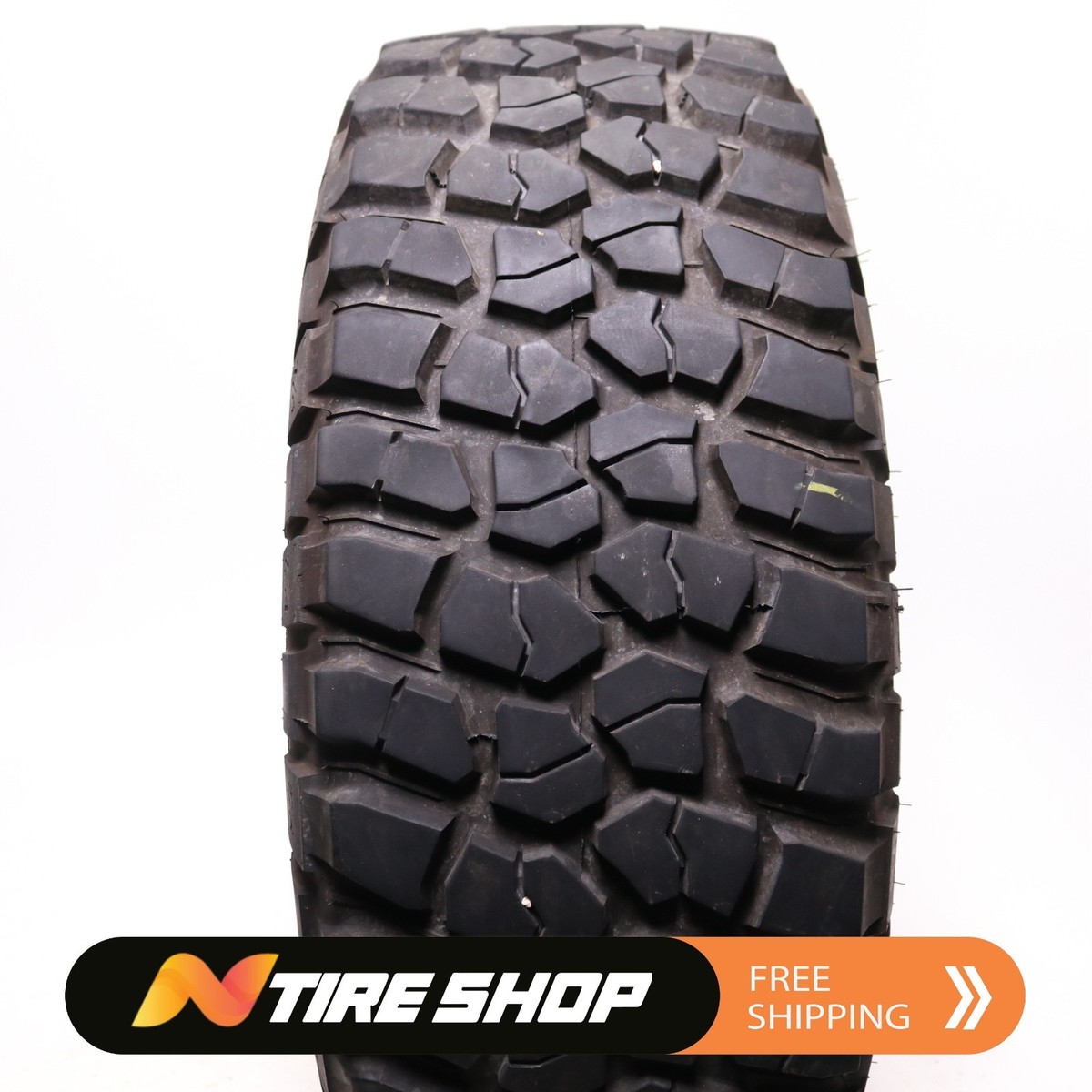 Used LT 285/70R17 BFGoodrich Mud-Terrain T/A KM2 - 121/118Q - 13