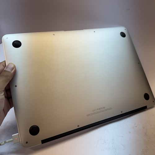 Early 2015 MacBook Air 13-inch i5/4GB/128GB A1466 - Afbeelding 6 van 12
