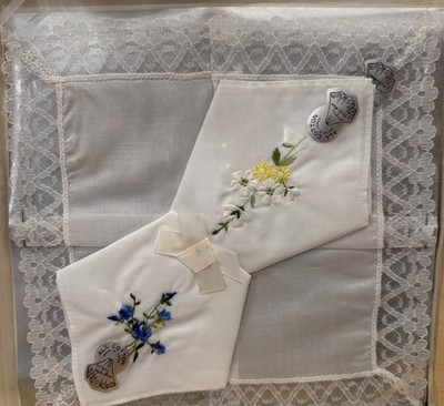 Vintage Hankies Embroidered Floral Design Desco Made In Japan. Salesman Samples