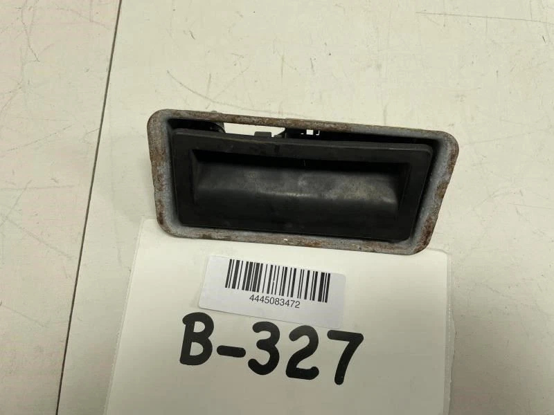 Volkswagen Passat SE 2012 2015 tapa trasera maletero mango de liberación abierta OEM+ Foto 4 de 4