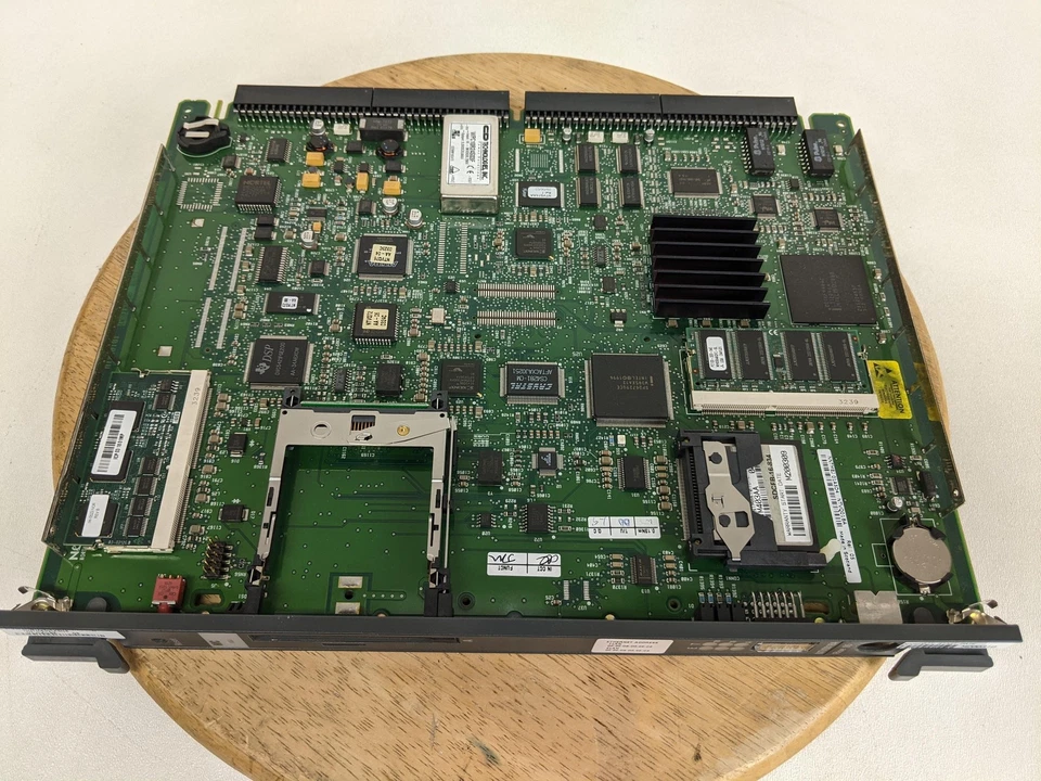 Tarjeta multimedia Nortel Meridian NTVQ01BA RLSE 05 puerta de enlace de voz Foto 4 de 4