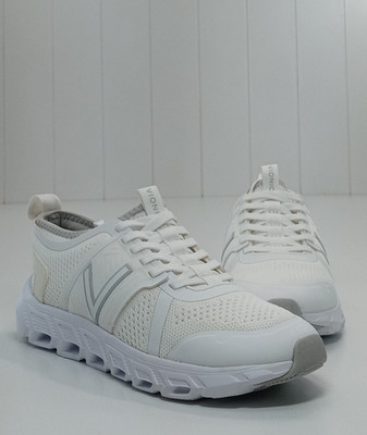 Vionic Captivate Comfort Walking White Sneakers Tennis Shoes Women's Size 6