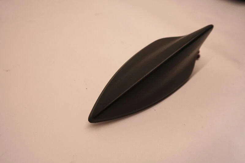 Chevrolet Malibu 2015-2016 antena montada en el techo  Foto 3 de 4