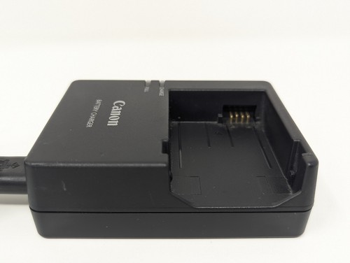 OG Genuine Canon LC-E8E Charger for Kiss X4 X5 T2i T5i T2i 600D 650D 550 LP-E8 - Photo 3 sur 4