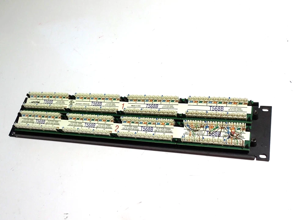 PANEL DE CONEXIÓN LEVITON CAT 6 EXREME 6+ USADO Foto 3 de 4