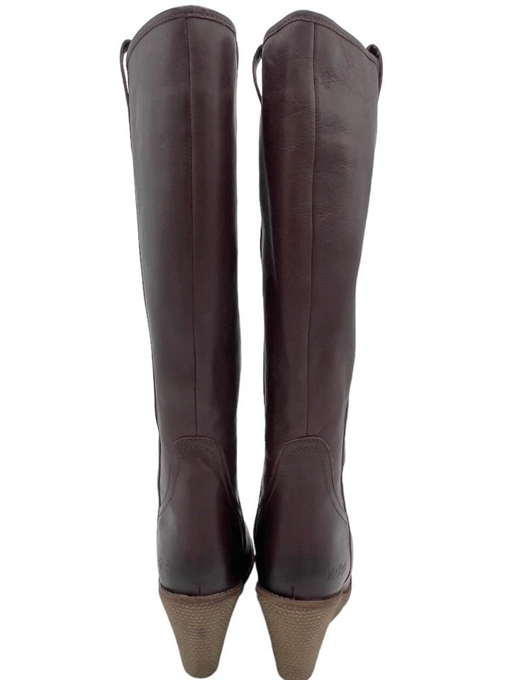 BOTAS DE CUÑA HASTA LA RODILLA DE CUERO MARRÓN ALTO KICKERS Foto 4 de 4