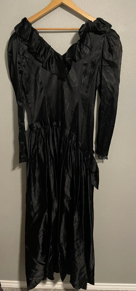 Vestido vintage para mujer talla XL negro satinado volantes cintura caída victoriano gótico años 80 Foto 2 de 4