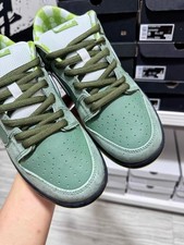 Nike SB Dunk Low Green Lobster Mens Skateboar...