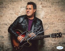 VINCE GILL SIGNED AUTOGRAPH 8x10 PHOTO PICTURE ACOA COUNTRY MUSIC LEGEND