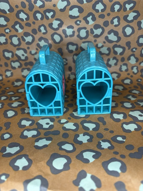 LPS? Vintage Dog Kennels Toys 1993 Hasbro