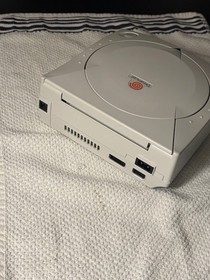 Sega Dreamcast (VA0) for Parts or Repair *DOESNT READ DISKS* System Console