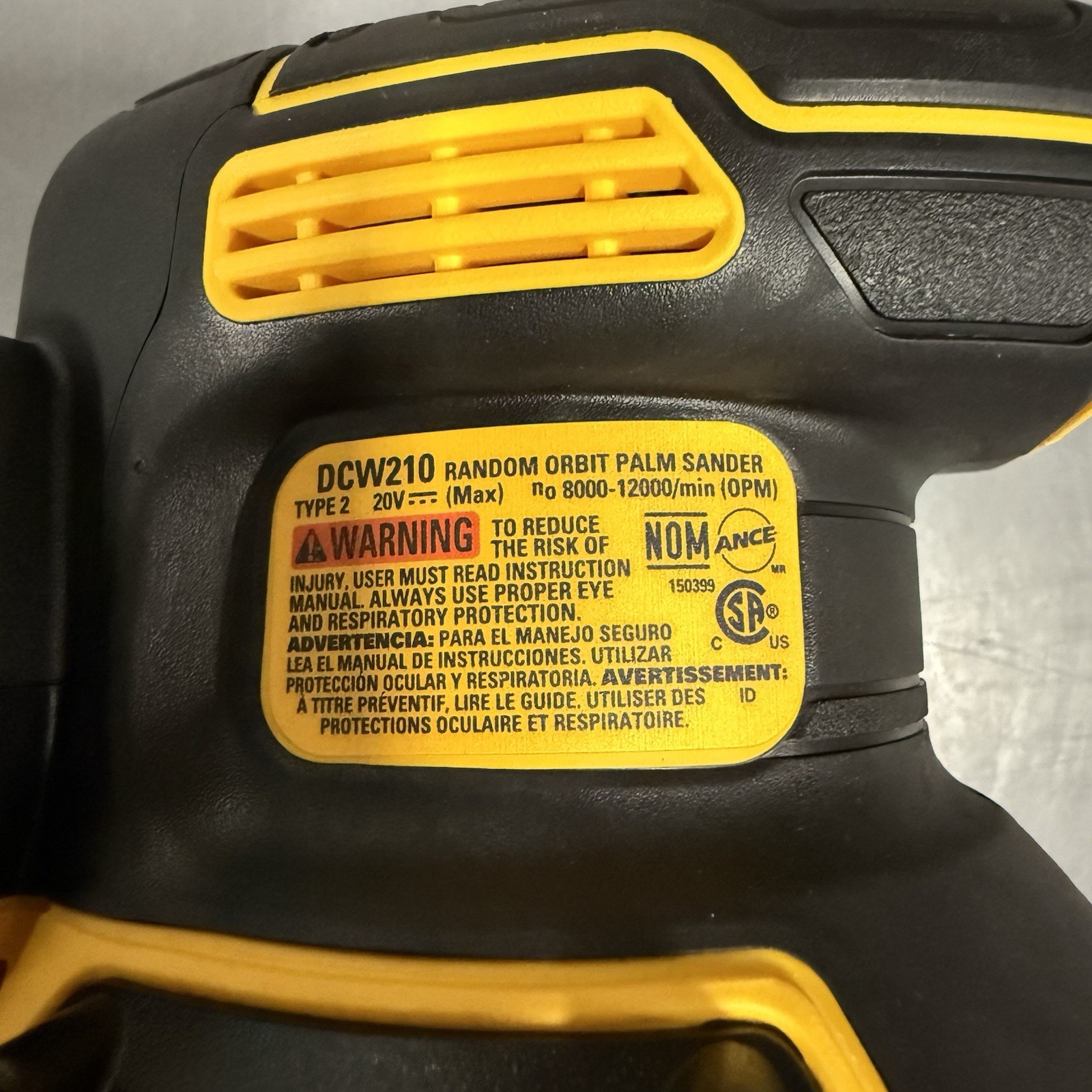 DEWALT DCW210B 20V MAX XR 5" Brushless Cordless Random Orbital Sander & Dust Bag
