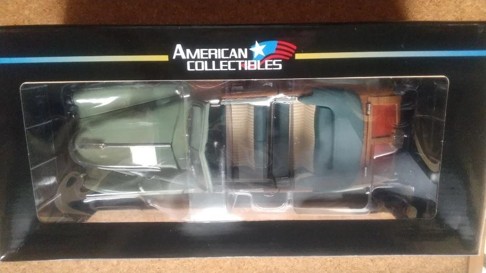 Sun Star 1/18 1948 Chrysler Town and Country Green Diecast Model Car Classic - Image 4 of 4