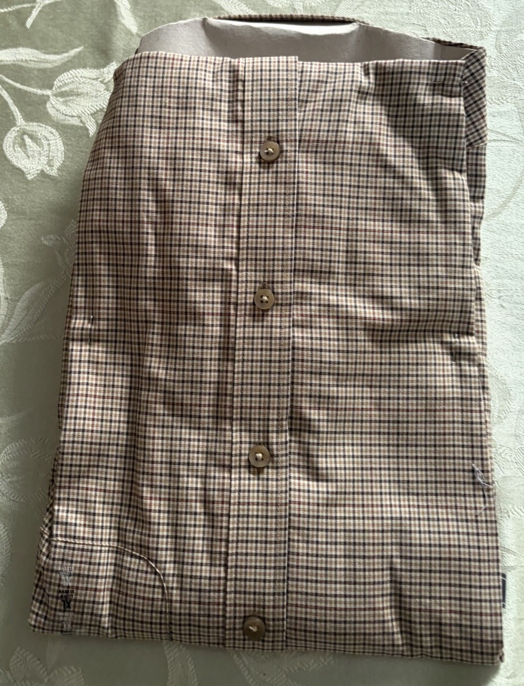 NWT Van Heusen Shirt Mens Tan Black Plaid Long Sleeve No Iron Button Down XL thumbnail 4