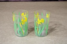 Pair of Daffodil MCM Juice Glasses, Yellow WWII-Era, Nostalgic Kitchen