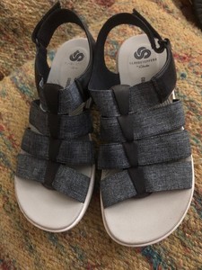 clarks athletic sandals