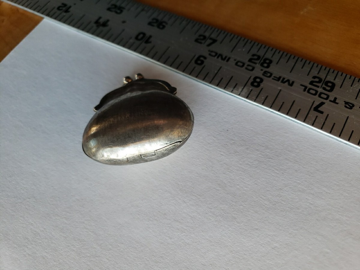 ANTIQUE GUCCI STERLING MINIATURE COIN PURSE PILL BOX SIGNED ANTIQUE GUCCI STERLING MINIATURE COIN PURSE PILL BOX SIGNED