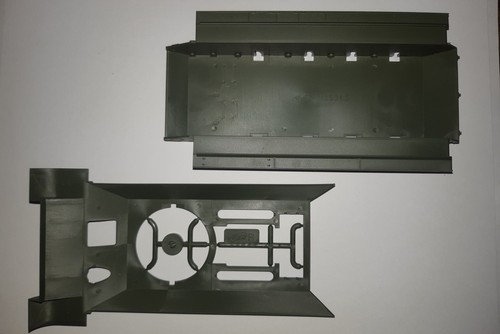 ICM 35370-1/35 PZ.KPFW. 747 T-34 (R), World War II German medium tank sacle kit - Picture 10 of 12