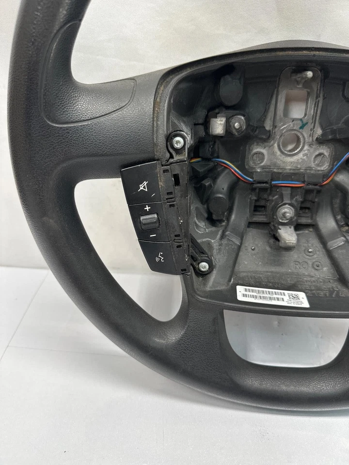 Dodge Ram Promaster 1500 Volante 14 21 Cuero Radio Controles 1ZT71JXWAA Foto 4 de 4