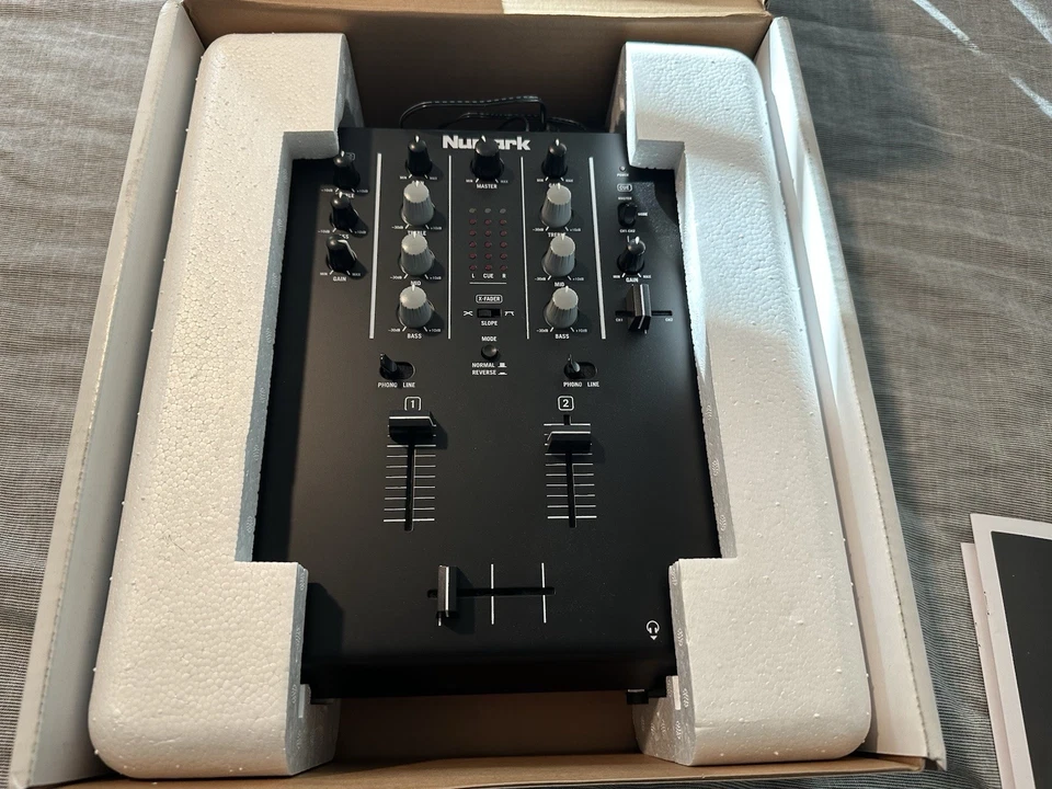 Mezclador Numark M2 Foto 2 de 3