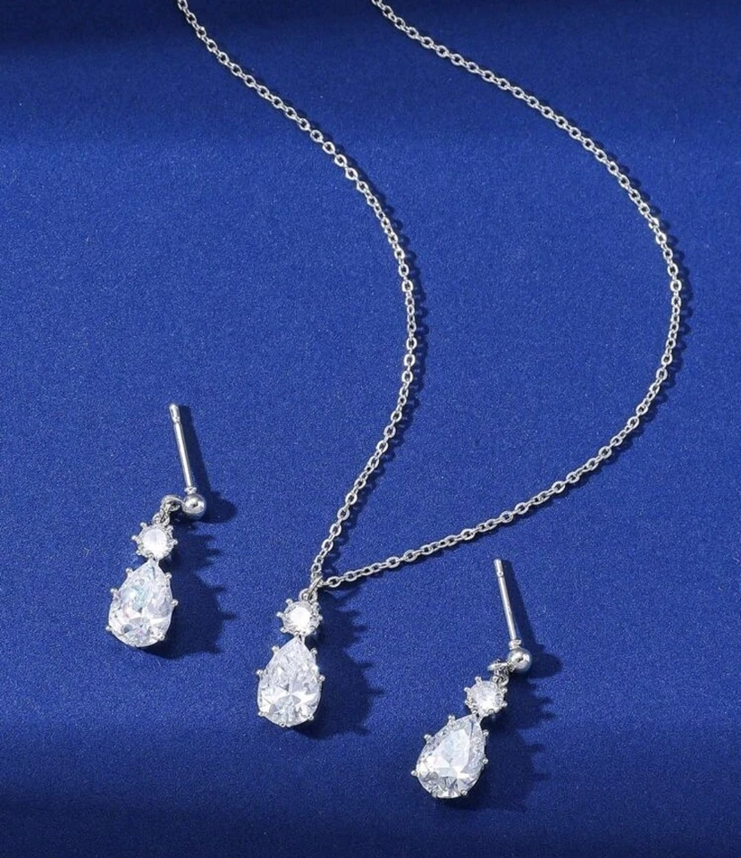 Set Collana E Orecchini In ZIRCONI a Goccia IDEA REGALO - Immagine 3 di 4