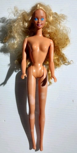 1966 Barbie Twist And Turn Phillipines blond mit klebrigen Beinen des blauen Auges - Bild 1 von 9