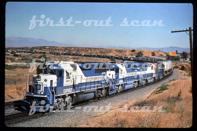 R DUPLICATE SLIDE - EMD 7 GP-60 Demonstrator Action w/ TOFC Train