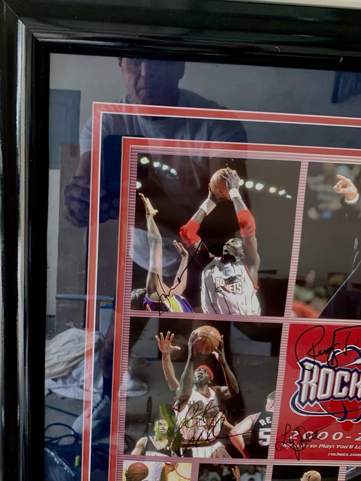 Cartel del equipo enmarcado firmado de la temporada final de los Houston Rockets 2000-2001 Hakeem Foto 3 de 4