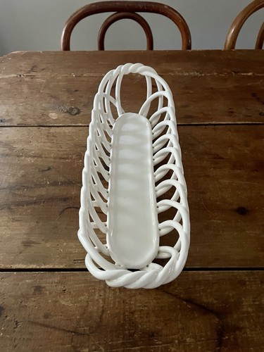 Vintage White Ceramic Lattice Twisted Woven Oval Bread Fruit Basket - Picture 4 of 13
