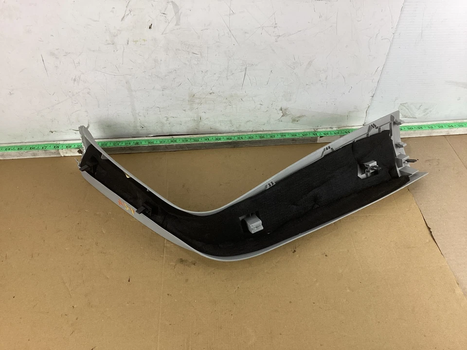 Cubierta de moldura de puerta trasera derecha Mercedes Benz GL450 X166 2013-2016 A1667400671 FABRICANTE DE EQUIPOS ORIGINALES Foto 4 de 4
