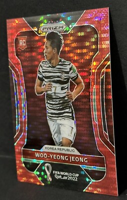 2022 Panini Prizm FIFA World Cup Korea RC Woo-Yeong Jeong Red
