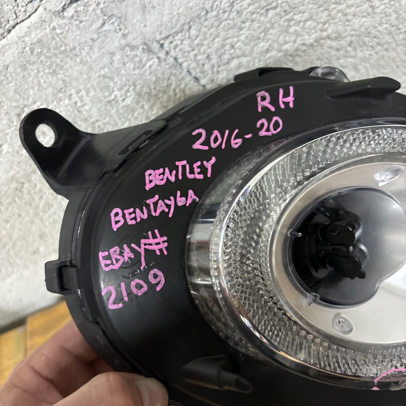 16-20 BENTLEY BENTAYGA RIGHT TURNING LIGHT SIGNAL INDICATOR 36A953042D #2109