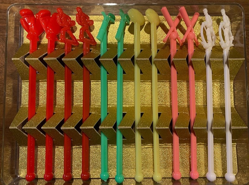 Vintage set of 12 plastic Sports SWIZZLE STIR STICKS w/ Case - golf, football...