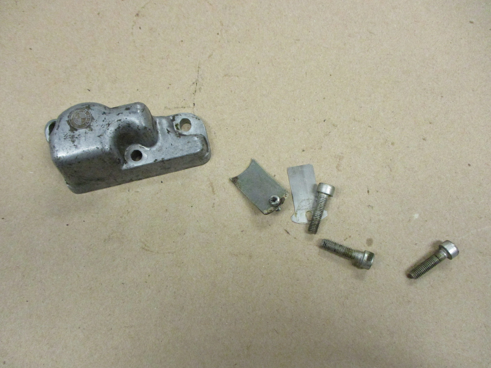 BMW R80RT R100RT R100RS R80 airhead crankcase breather valve motor breather eBay