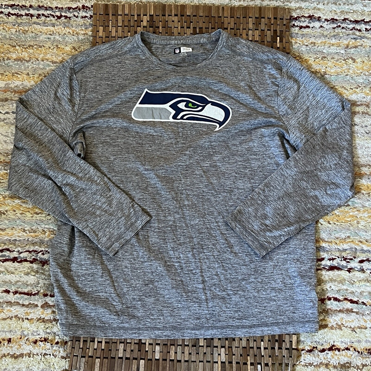 Seattle Seahawks T Shirt Mens XXL Gray Long Sleeve Center