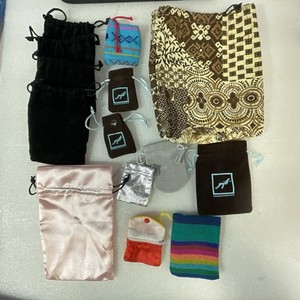 Lot Of 14 Draw String Cloth Jewelry Bags Multiple Colors & Sizes GnuFashion
