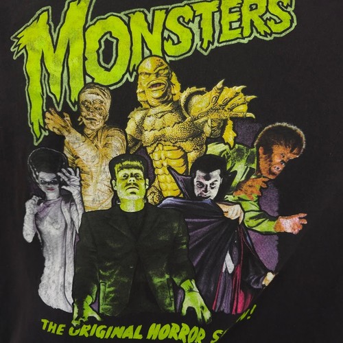 Camiseta Universal Monsters Para Hombre Talla XL Negra Frankenstein Drácula Wolfman - Imagen 3 de 7