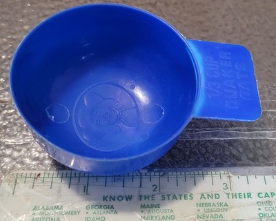 Vintage 1992 Quaker Oats cereal Advertising Plastic scoop 1/3 measure cup